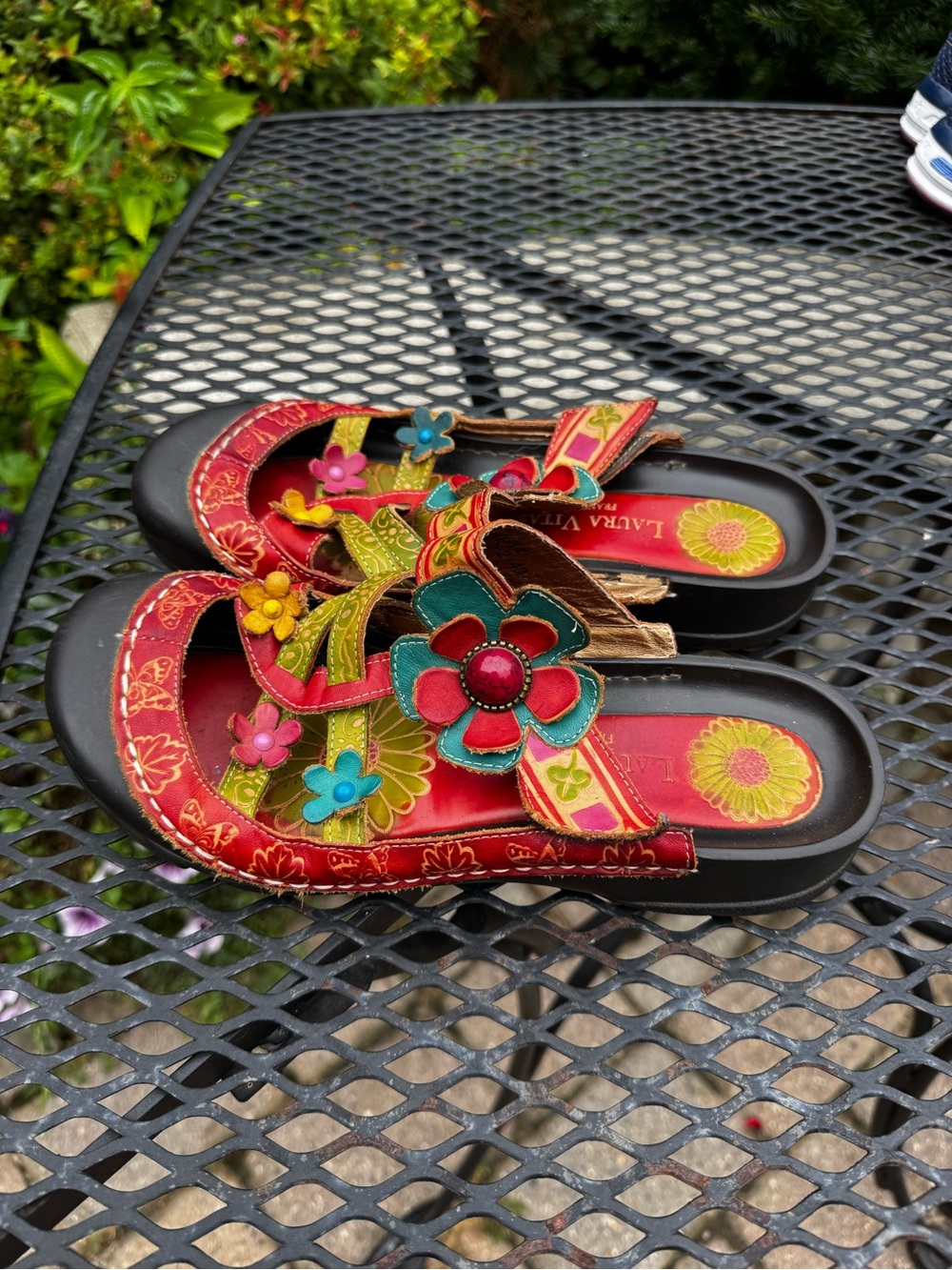 Laura Vita France Leather Floral Appliqué Slide Sandals EU 40 US 9